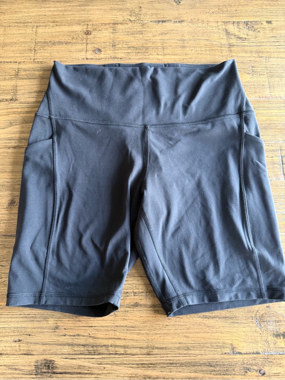 lululemon athletica Black High-Rise Bike Shorts with Side Pockets- size 12